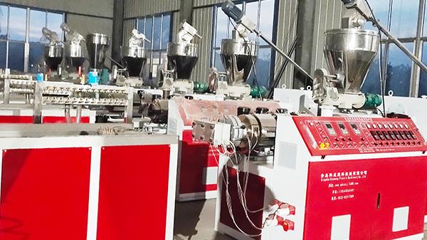 PPR管材生產(chǎn)線(xiàn) PPR管材生產(chǎn)線(xiàn)