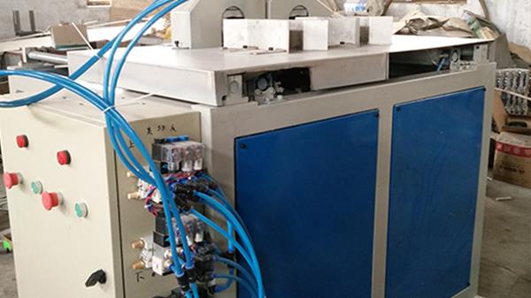 PVC管材生產(chǎn)線(xiàn) PVC管材生產(chǎn)線(xiàn)