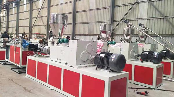 一出六陰陽(yáng)護(hù)角線(xiàn)生產(chǎn)設(shè)備 一出六陰陽(yáng)護(hù)角線(xiàn)生產(chǎn)設(shè)備